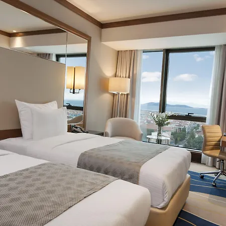 Elite World Grand Küçükyalı Hotel
