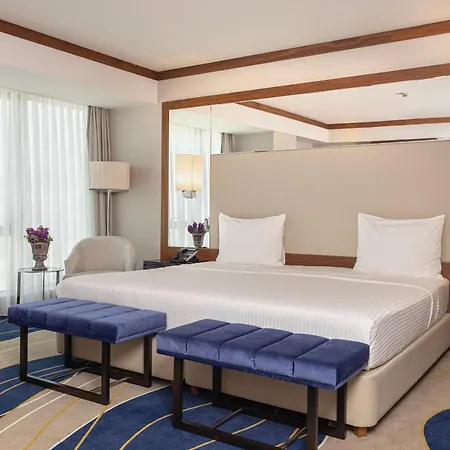 Elite World Grand Küçükyalı 5*